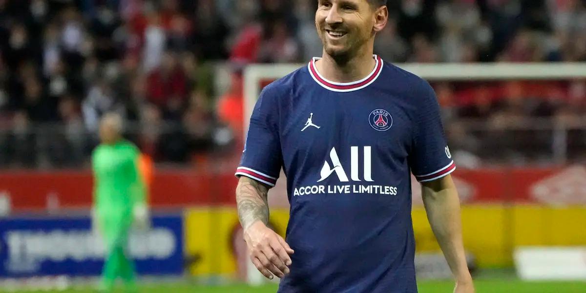 Lionel Messi was substituted for PSG against Lyon, the first time in his PSG career and he was unhappy about it. See how many times he has been substituted for Barcelona.