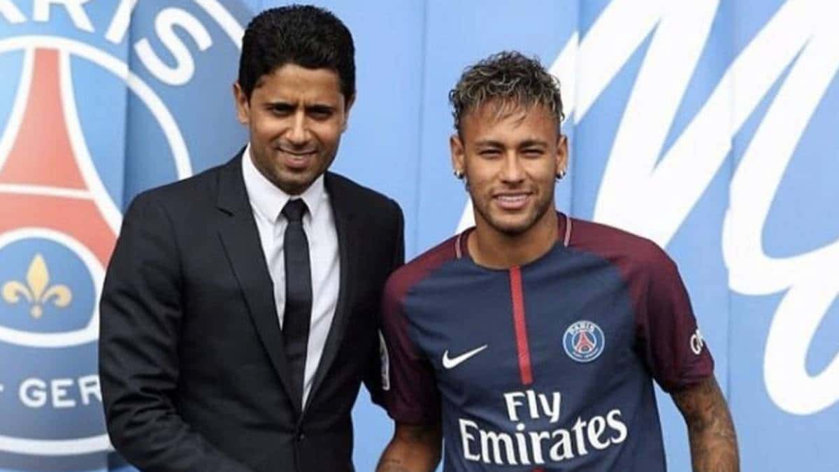 Lionel Messi's current team paid Barcelona 222 million euros for his pass. However, it turned out that this was not the amount that his arrival really cost.