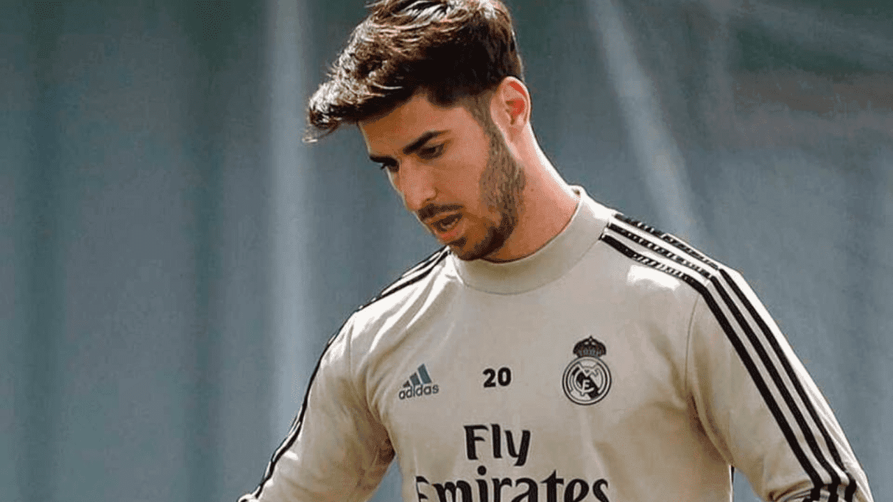 Los Merengues would have to say goodbye to a player to be able to receive their new element.