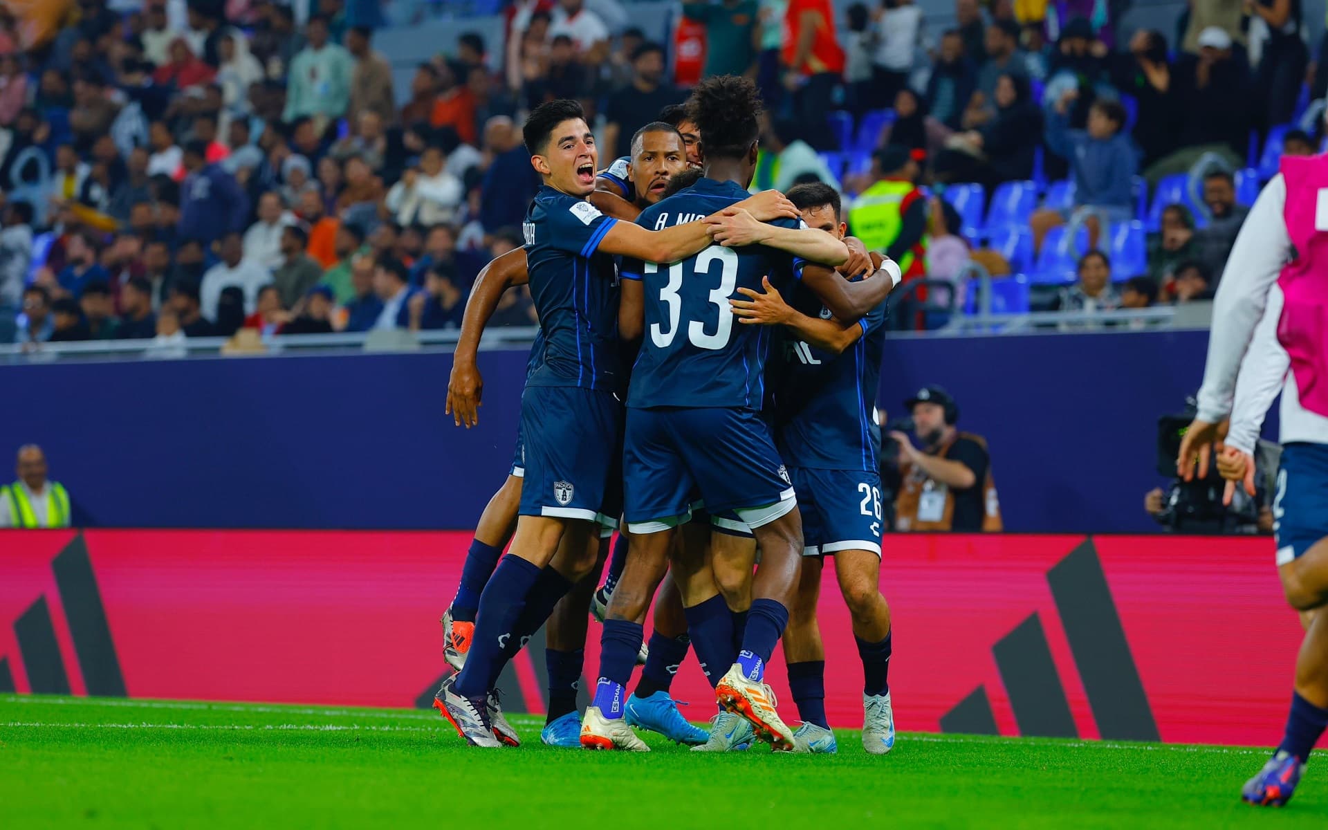 Los Tuzos shocked the world with a 3-0 win and a world-class goal