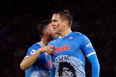 Lozano provided an assist to Dries Mertens in a 4-0 win over Lazio to add to his attacking tally.