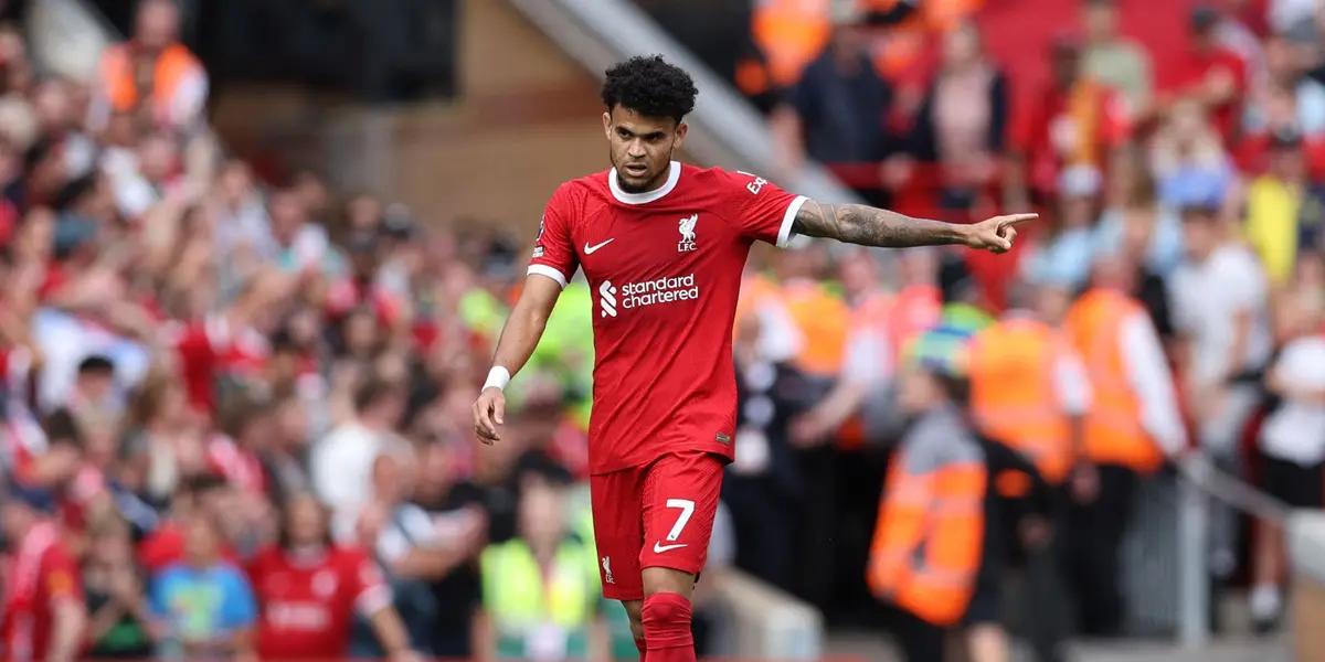 Luis Díaz was substituted in the 33rd minute and he didn't agree with Klopp's decision.