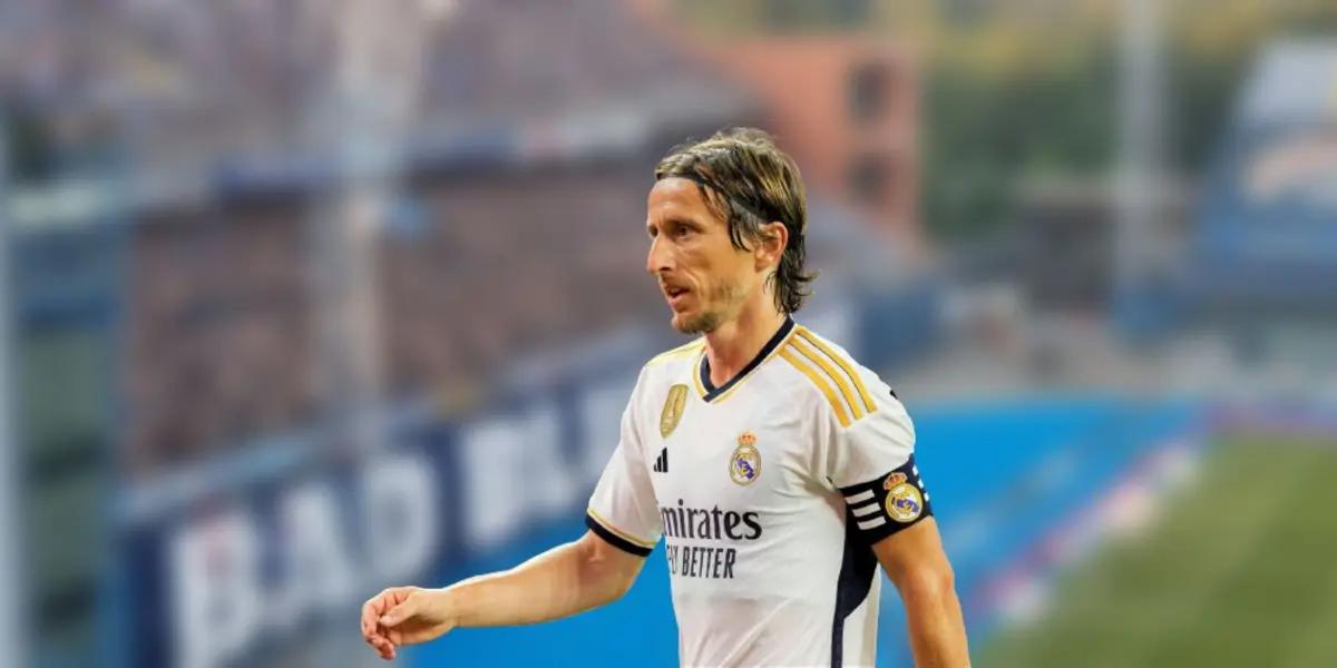 Luka Modric is between staying at Real Madrid or leaving to Inter Miami.