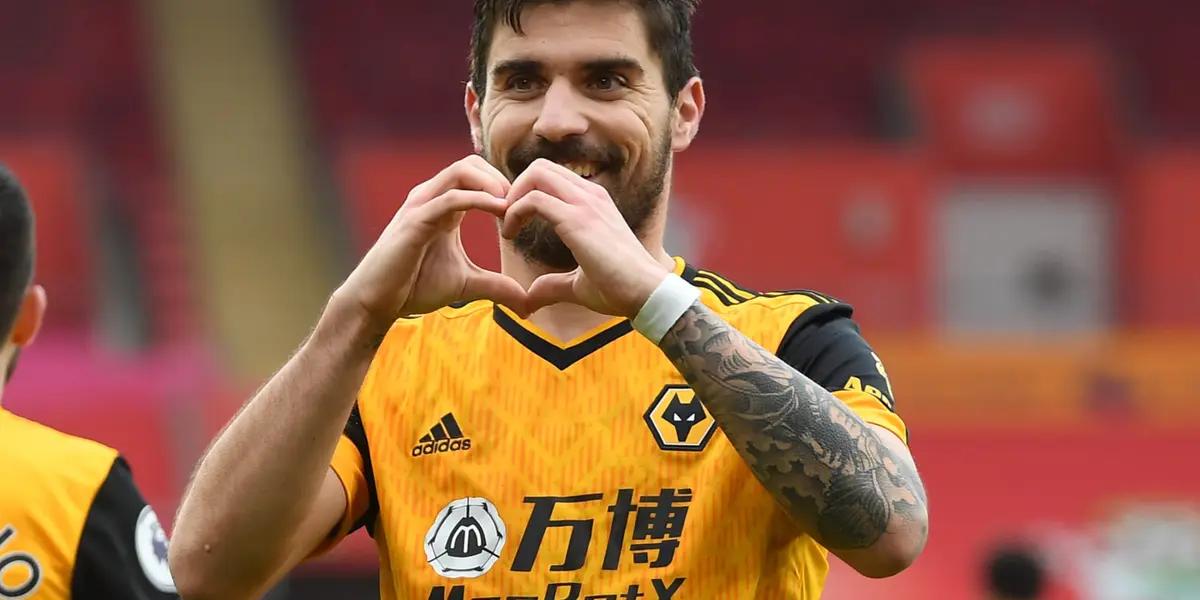 Manchester United are thought to be the leading club in the race to sign Portuguese midfielder, Ruben Neves, from Wolves this summer.