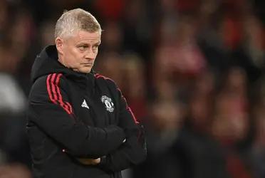 Manchester United are willing to give manager Ole Gunnar Solskjaer more time but he must act fast or he would face the sack.