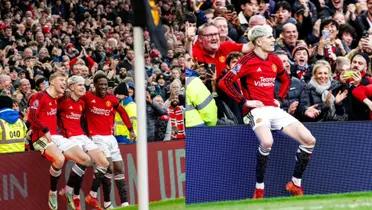 Manchester United get a huge win against West Ham United.