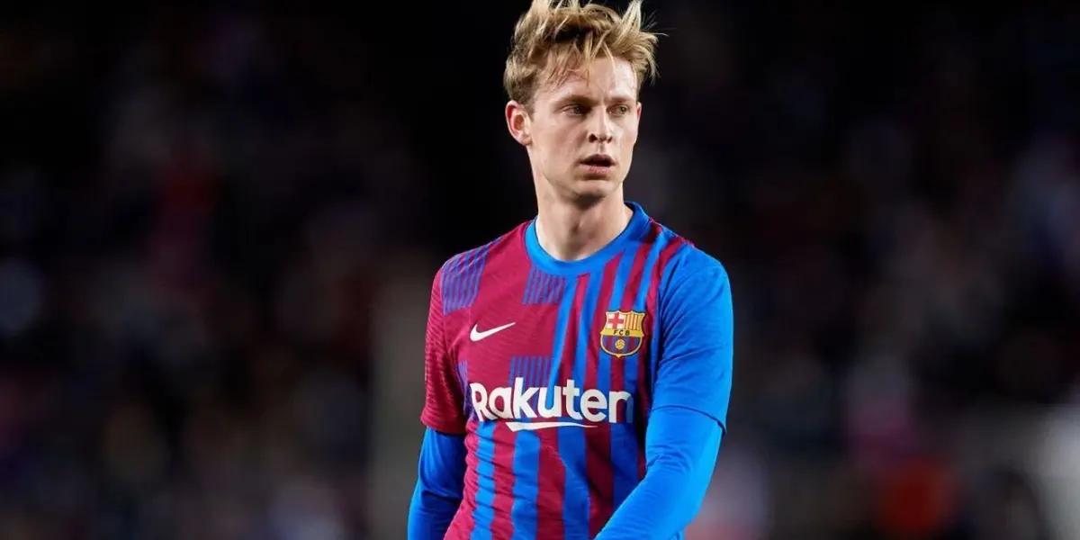 Manchester United have made it clear that they want Frenkie de Jong for next season, but will not negotiate at any price. The English club is not willing to go for €100 million.