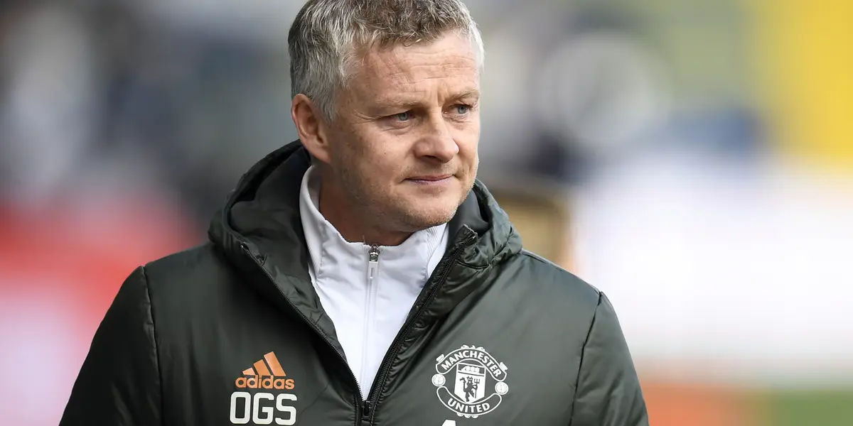 Manchester United manager Ole Gunnar Solskjaer could be sacked by the club in coming weeks if results don't improve but it would be costly.