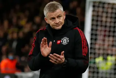 Manchester United top options to replace Ole Gunnar Solskjaer are not available until summer and the club are willing to wait to make the right choice.