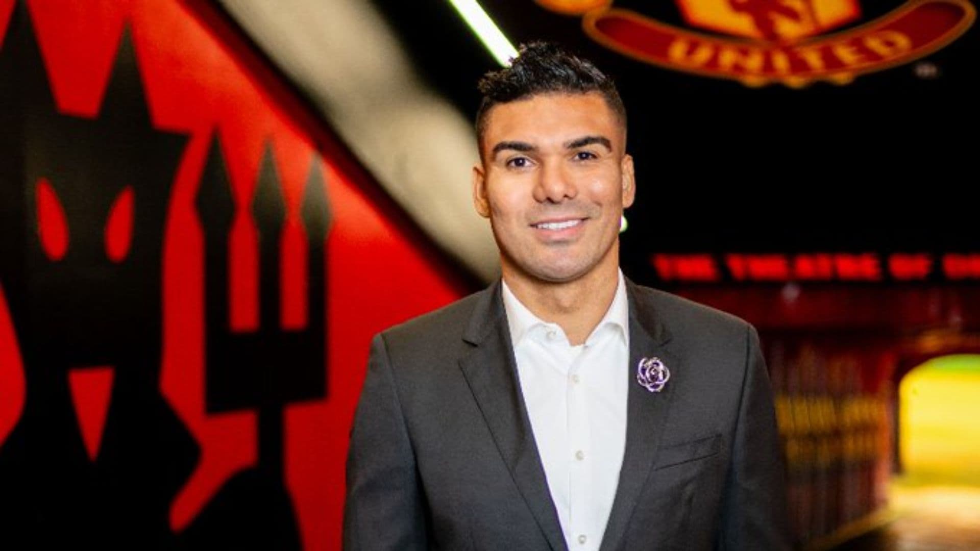 Manchester United would pay £170 million to improve his midfielder after Casemiro's departure