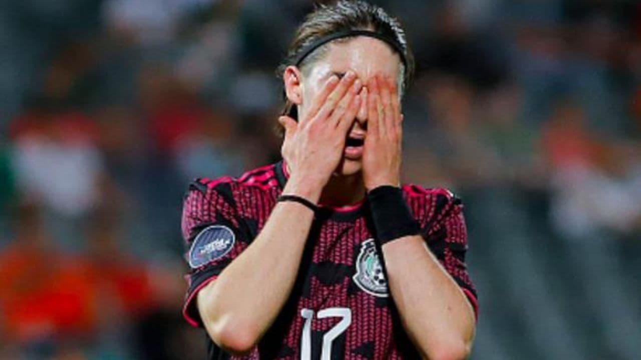 Marcelo Flores burst into tears after the end of the match between Suriname and Mexico. Martino reveals why.