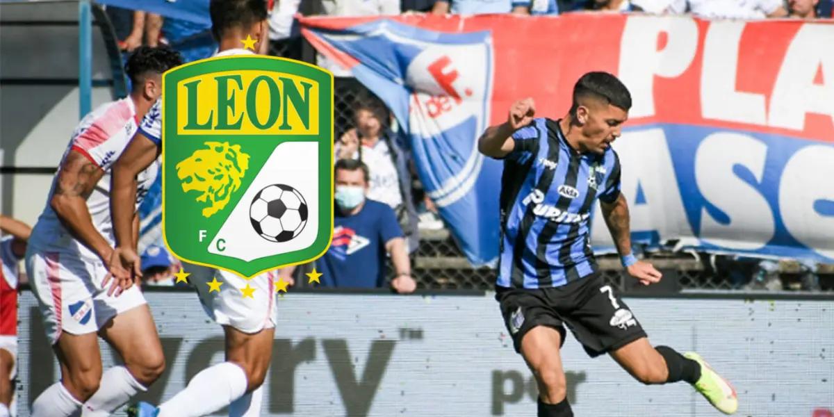 Martinez arrives from Liverpool of his country and has had spells with Rosario Central and Independiente of Argentina.