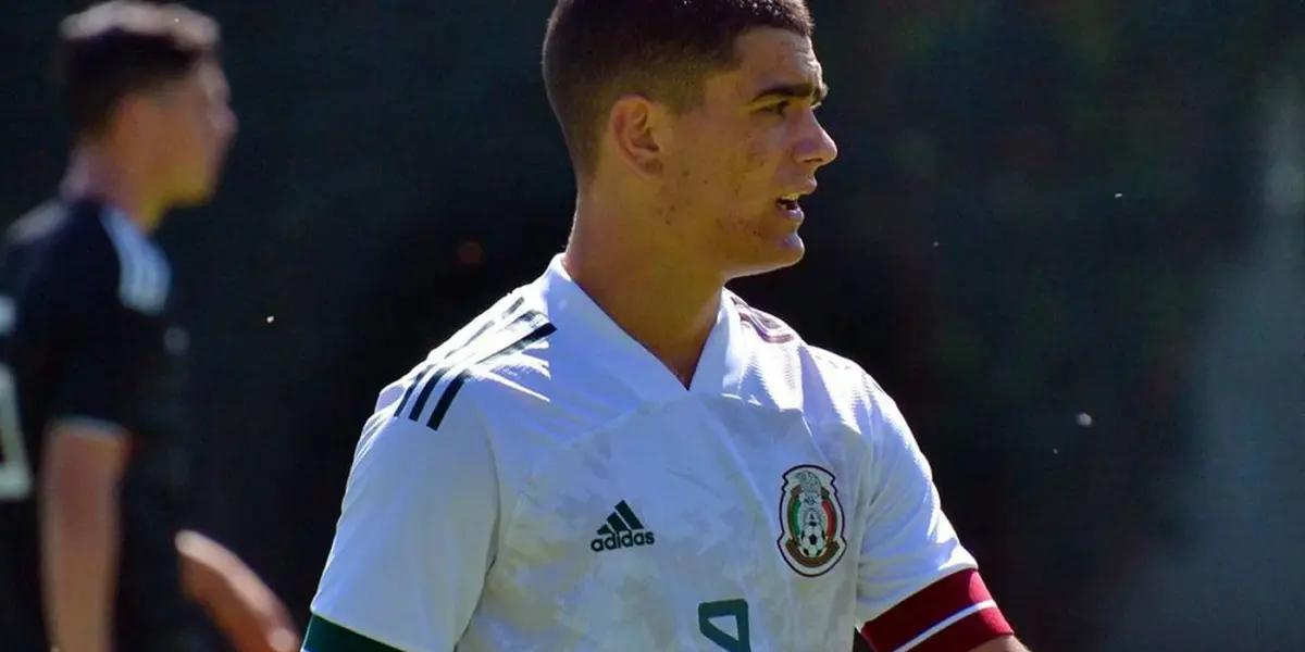 Martino hasn’t considered him to play with the senior squad.