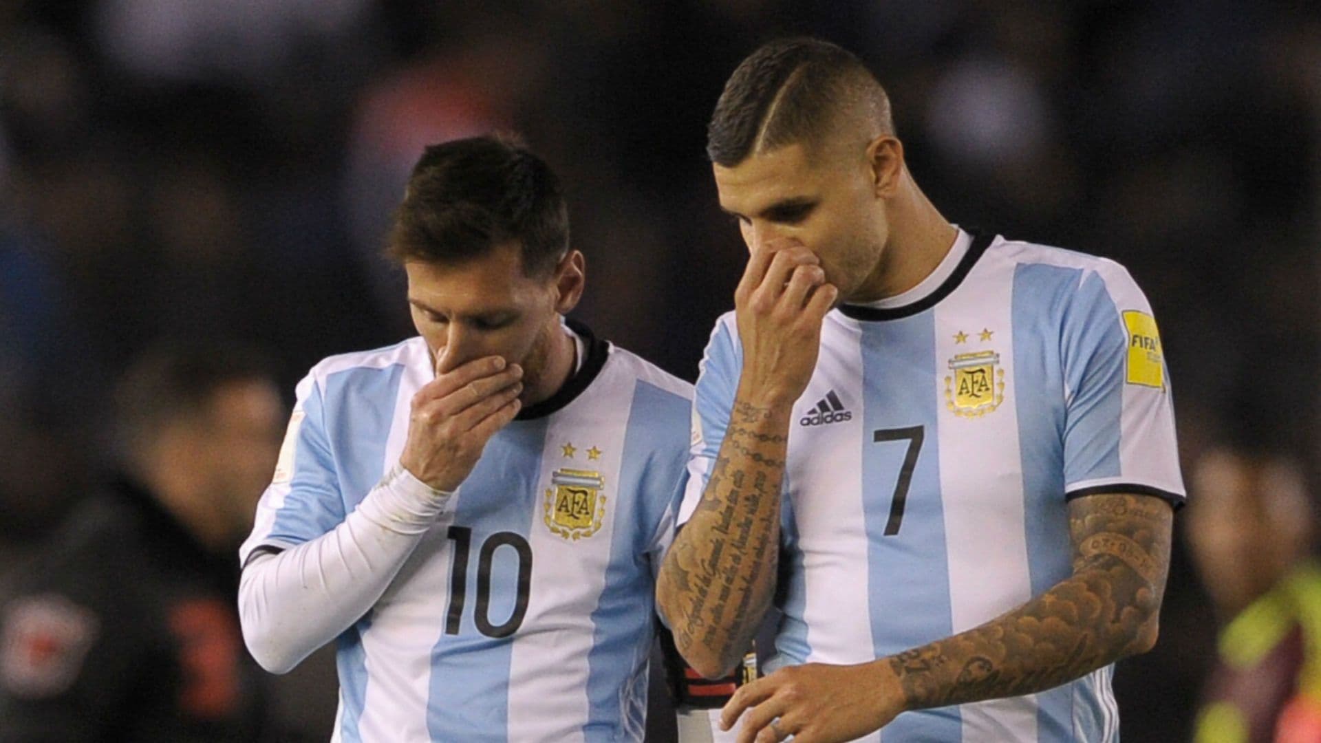 Mauro Icardi's career would be at risk because of media scandals.