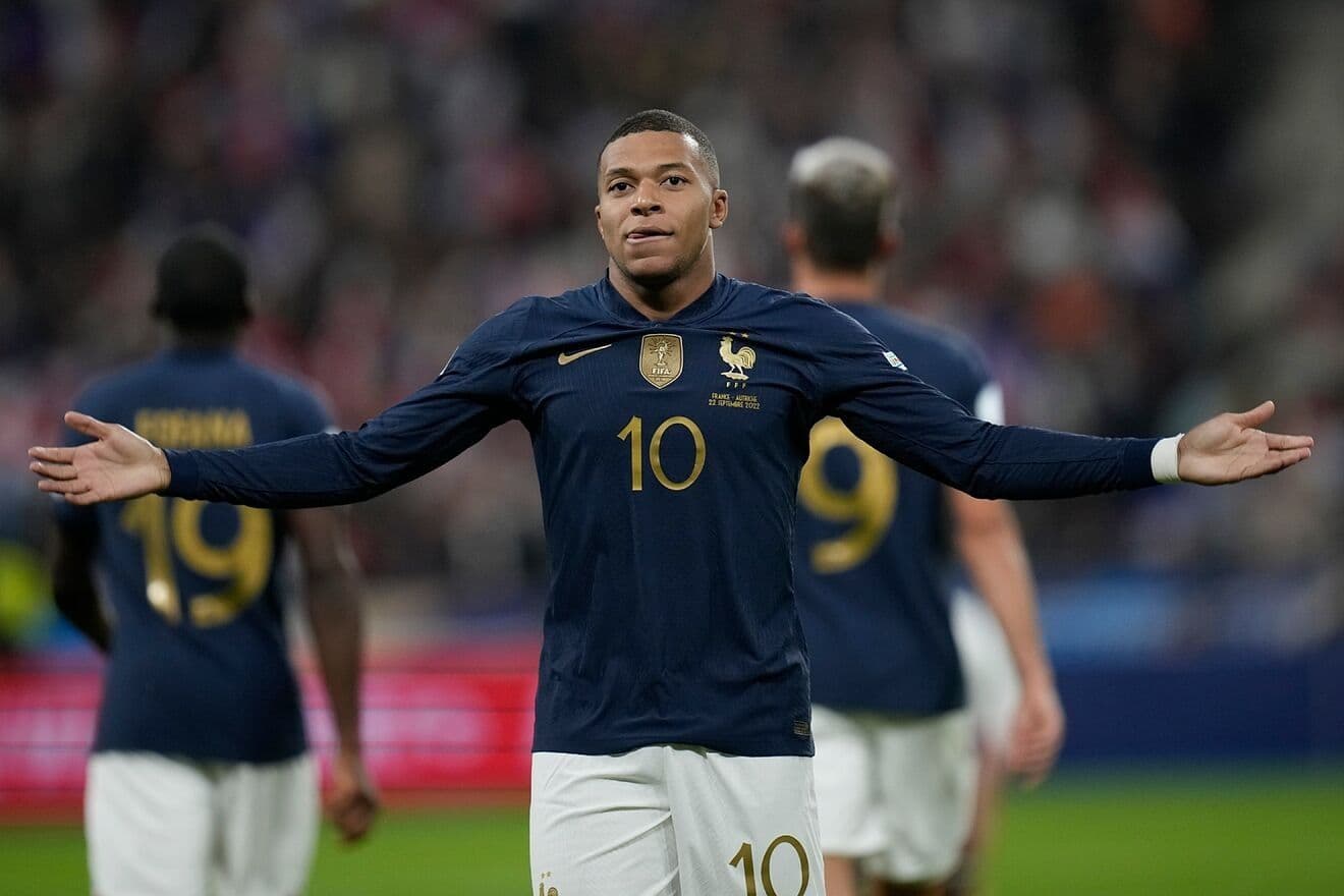 Mbappe did the unexpected to this man