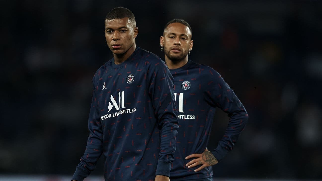 Mbappé seems upset with Neymar's form, and being outshined by him.