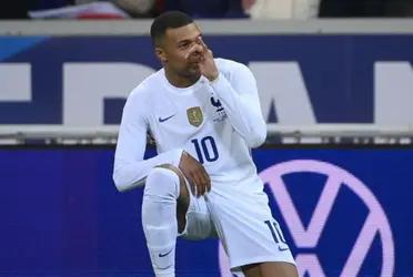 Mbappé was invited to Friday's draw in Doha for the organization of the Qatar 2022 World Cup. However, he declined the proposal.