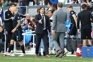 Mentioned days ago that Matías Almeyda had an offer from the Ecuador Soccer Team. Today a new rumor has emerged regarding the coach's suitors.
