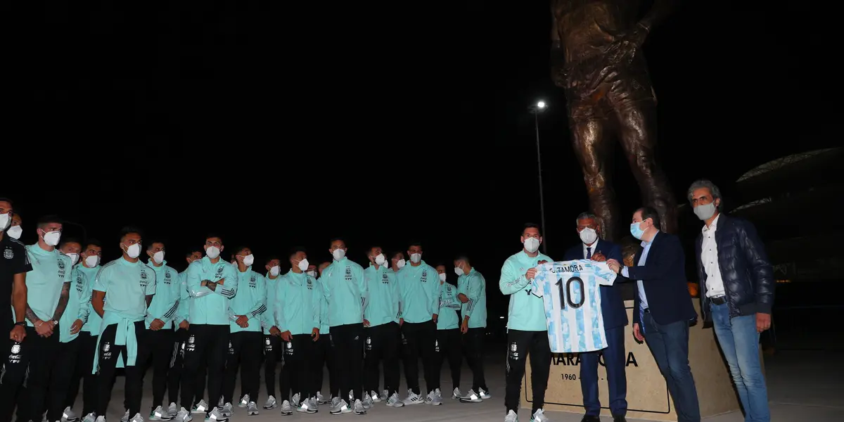 Lionel Messi led an emotional tribute to Diego Maradona