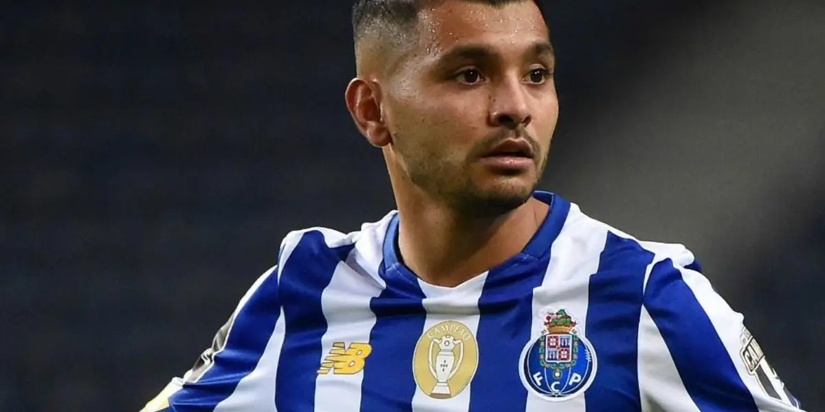 Negotiations with various teams were unsuccessful and the player will have to remain at Porto, but only under certain conditions.