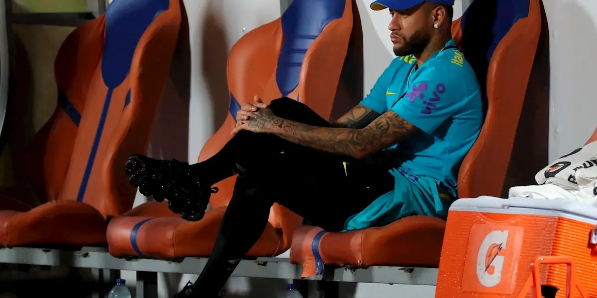 Neymar could not be from Brazil's game against Venezuela, and beyond his team's victory, he took all eyes when he retired before the end of the game.