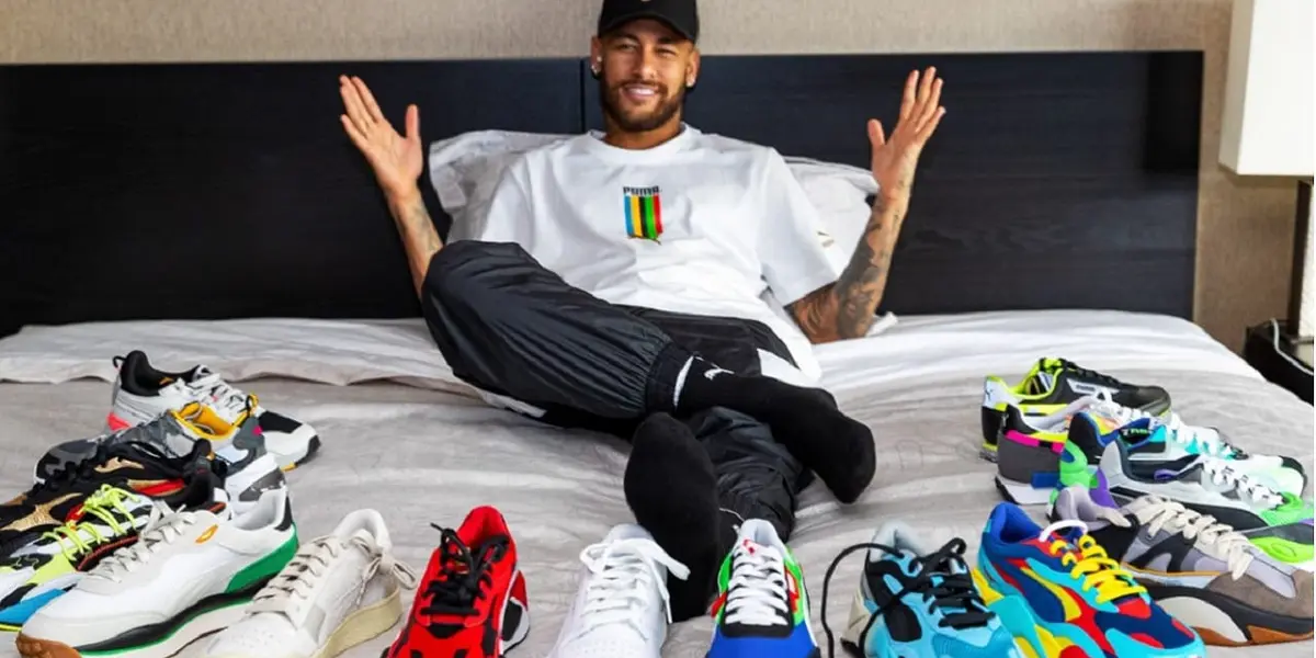 Neymar is one of the richest footballers in the world, although not all his fortune is made by playing on the field of play. In addition, you earn an impossible figure to imagine for sponsorships.