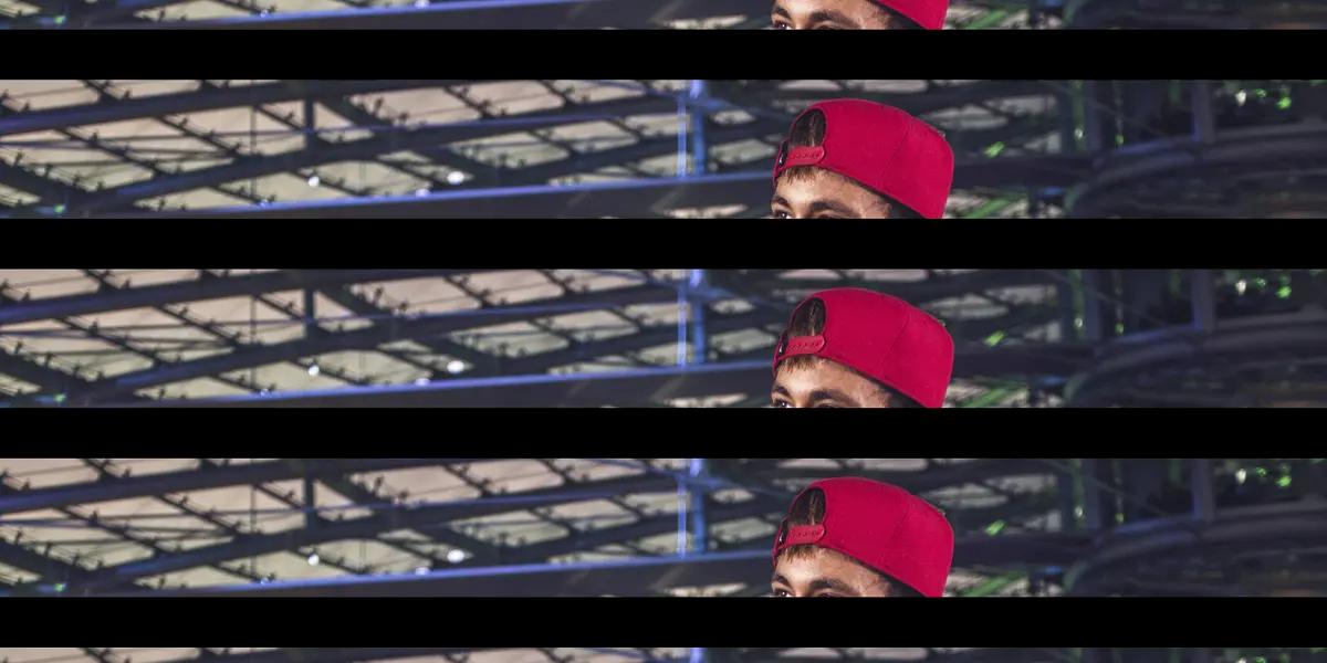 Neymar is still on vacation after the Copa America, before joining Barcelona, always active in social networks, he made a post announcing his latest and particular acquisition: a helicopter inspired by Batman.