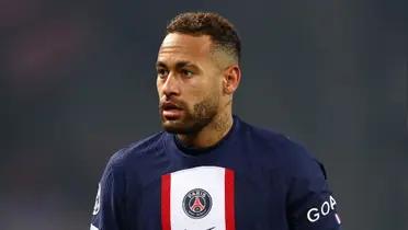 Neymar Jr reappeared for the birthday of former footballer Romario and was attacked by the public.