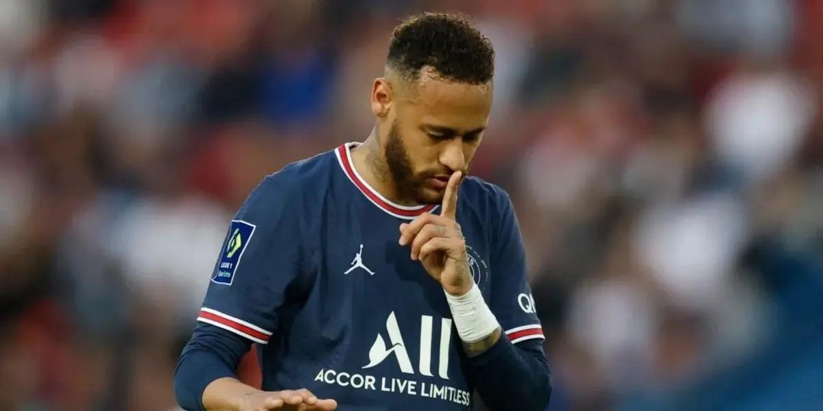 Neymar left quite upset for an action in the game against Benfica