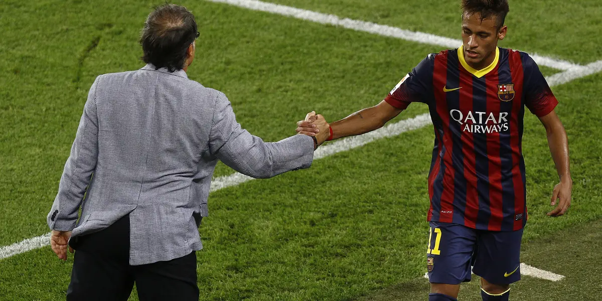 Neymar was coached by Martino in FC Barcelona.