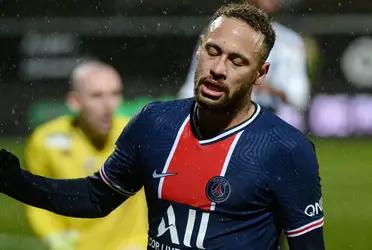 Neymar's teammate Danilo Pereira expressed something he noticed about him and that the public did not know, and now he cannot unsee it.