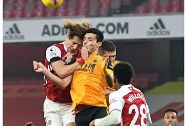 Nuno Espirito Santo provided an update about the health of the Mexican star, out of the pitches due to a serious clash that provoked him a fractured skull.