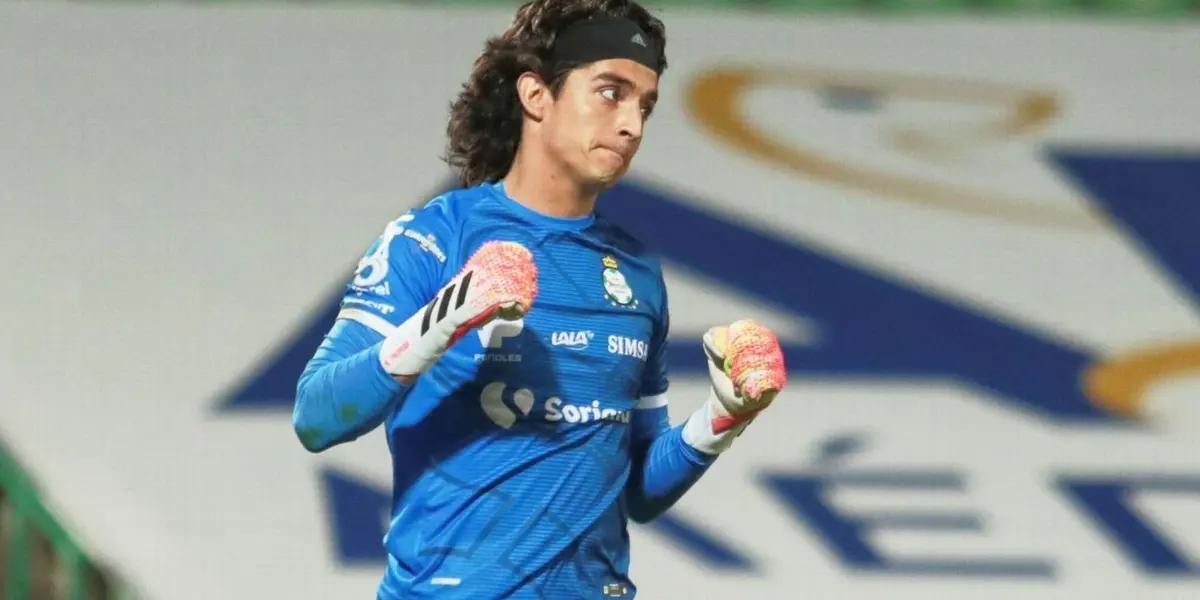 Ochoa is on the last months of his contract with Club América.