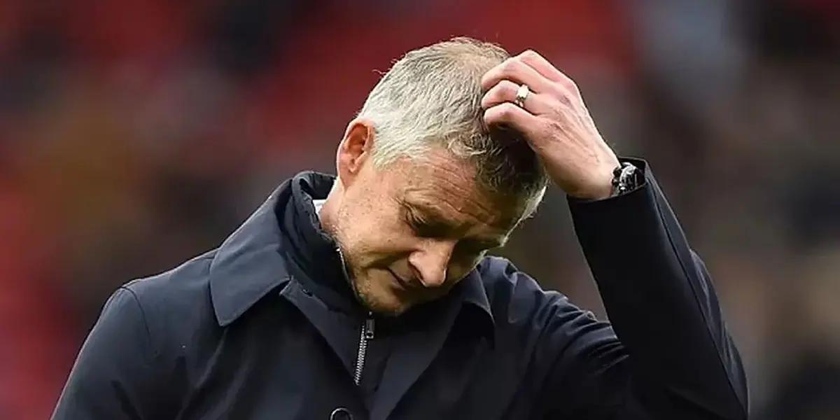 Ole Gunnar Solskjaer led Manchester United to another disaster performance today, see how much he pockets per week as salary.