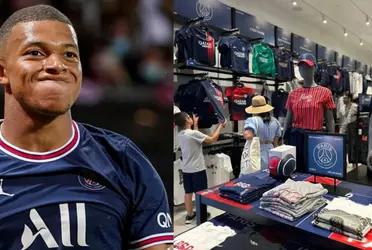 Paris Saint-Germain keeps on pushing Kylian Mbappé to leave the club this summer.