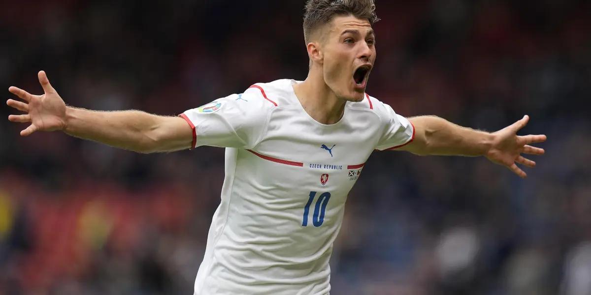 Patrik Schick wearing the Czech Republic jersey. (Source: El Mundo)