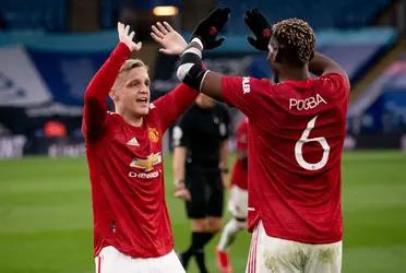 Paul Pogba could be out for the rest of the year with a thigh injury, will this give Donny Van de Beek a chance?