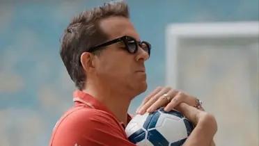 Photo: Ryan Reynolds social networks.