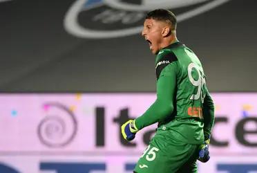 Pierluigi Gollini becomes the first signing under Nuno Espirito Santo, joining on an initial season-long loan with an option to buy for £13m next summer.