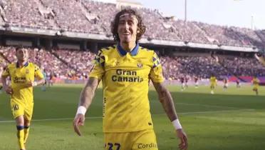 Portuguese striker scored a surprise goal to give Las Palmas the lead in the away game