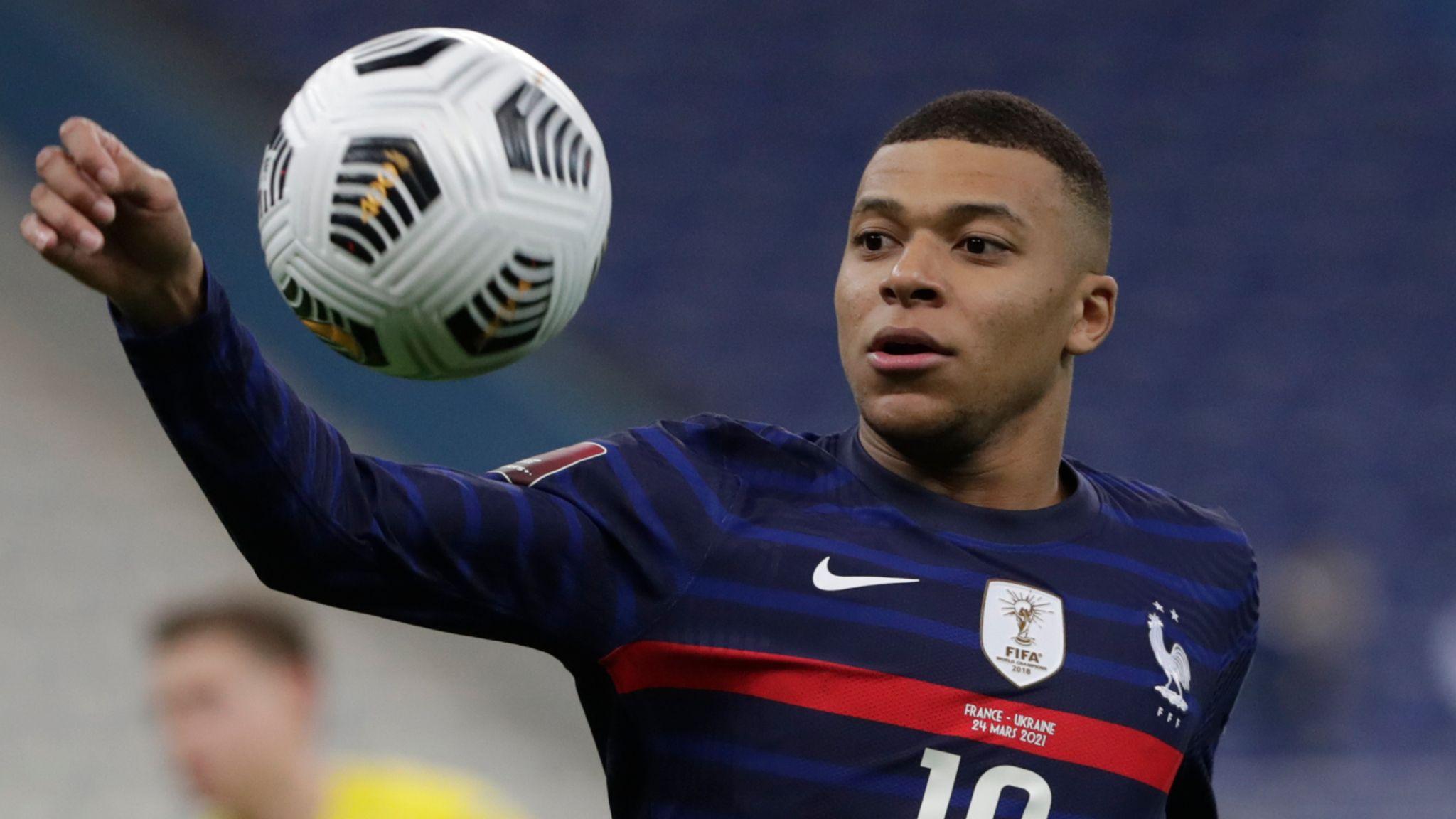 PSG forward Kylian Mbappé is reported to have a net worth of over $100 million, a huge money for a young player but is he the richest French footballer?