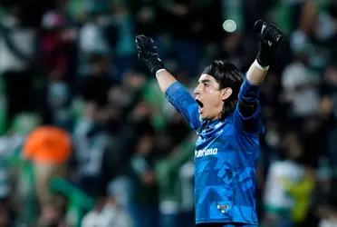 PSV scouts were impressed with the abilities of the Santos Laguna goalkeeper.