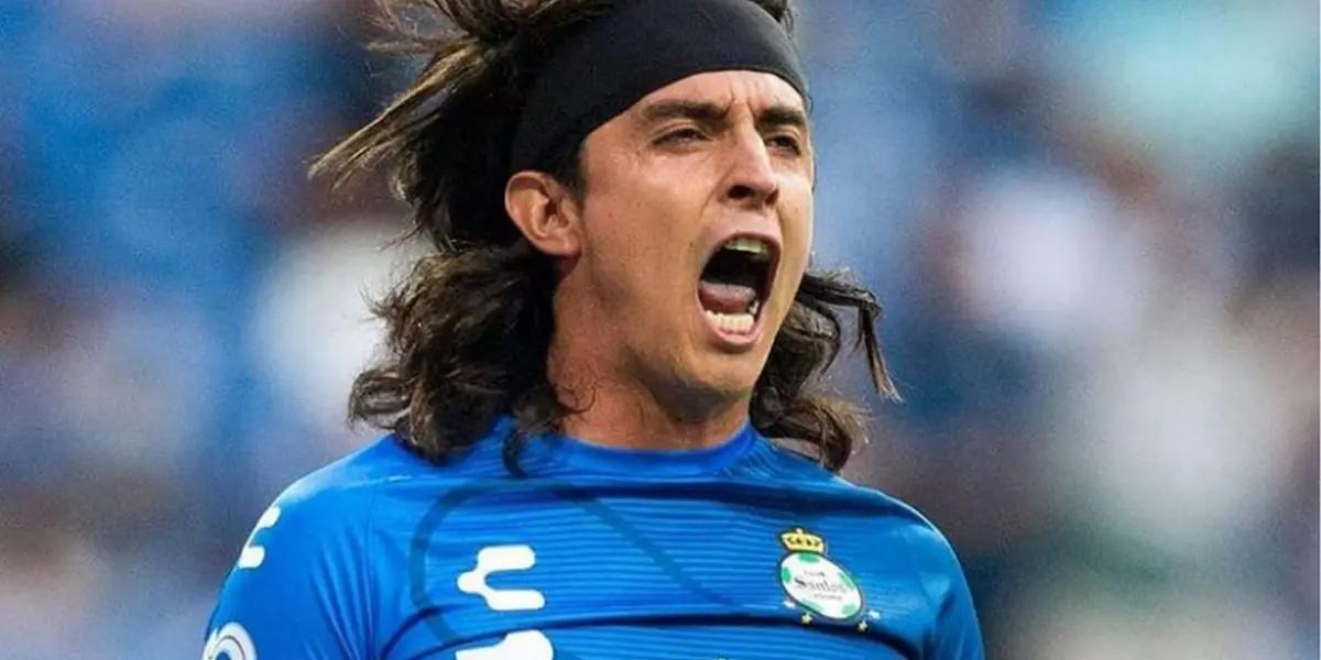 Raúl Gudiño will leave Chivas at the end of the season.