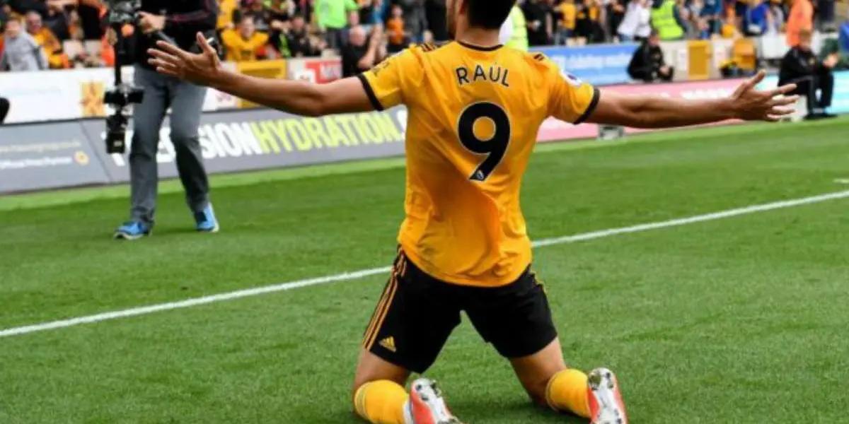 Raúl Jiménez completed the first 30 minutes of the game after returning to action after 230 days out.