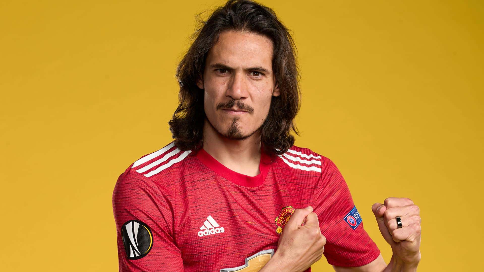 Red Devils clash against Chelsea looking to continue on their winning streak and the coach want to set a new star for the first time.