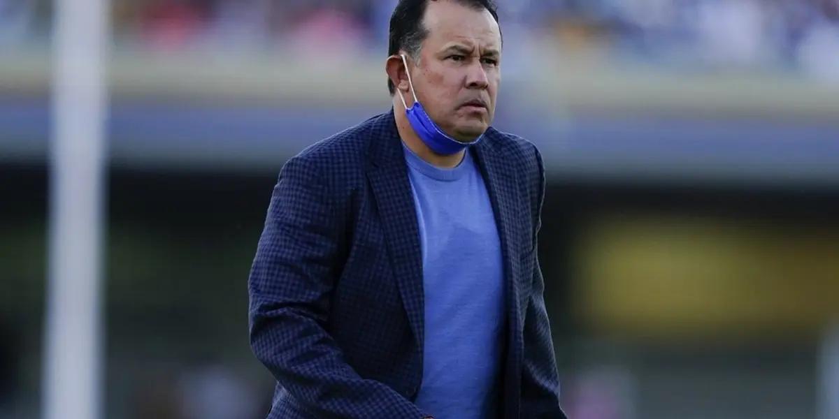 Reynoso's future with Cruz Azul is still unclear.