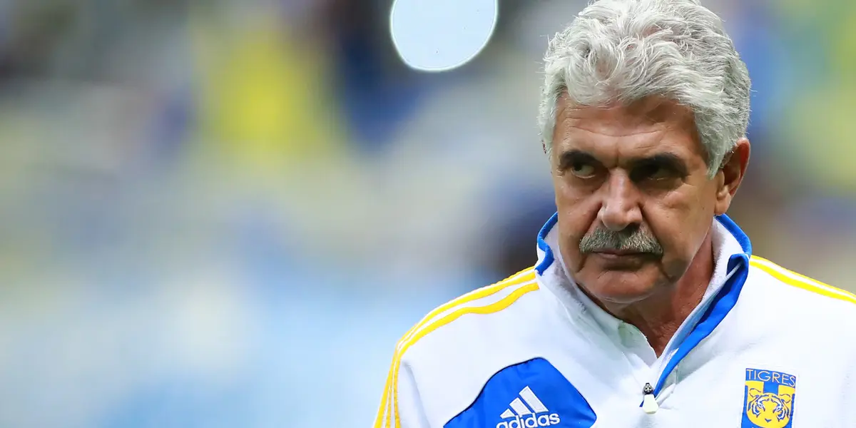 Ricardo Ferretti of Tigres UNAL earns just about $3.8m in annual salary, which is almost divided by two of what Pochettino earns at PSG. The Argentine coach earns about $617,000 monthly at PSG.