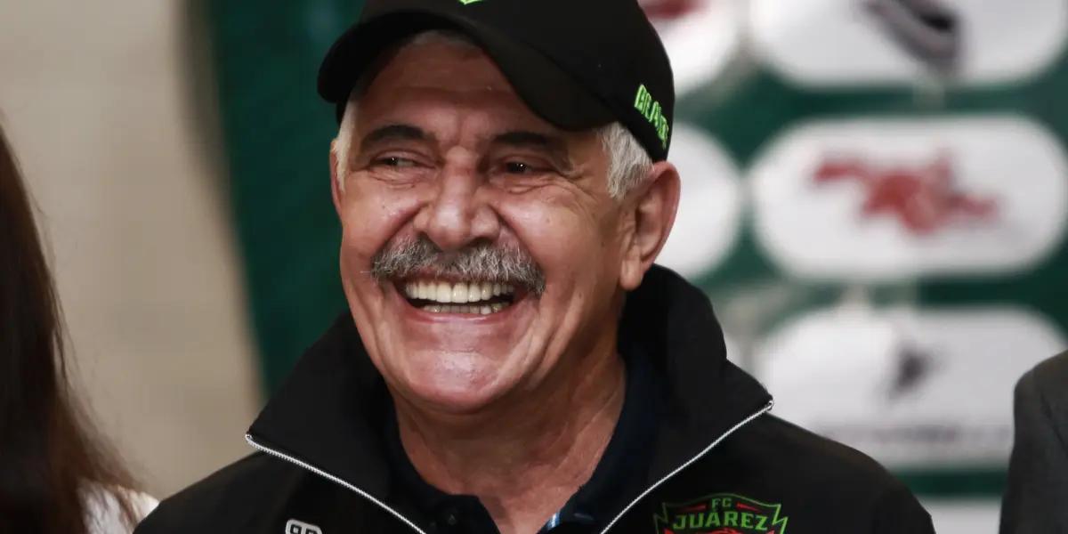 Ricardo Ferretti wants five players from his previous club