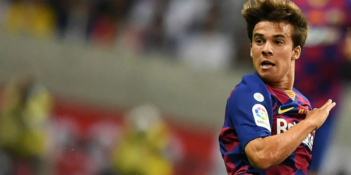 Riqui Puig scored a great left-footed goal from outside the box in the best Messi style, for the 3-0 final of Barcelona vs Juventus to win the Joan Gamper Cup. Will he be Lionel's heir?