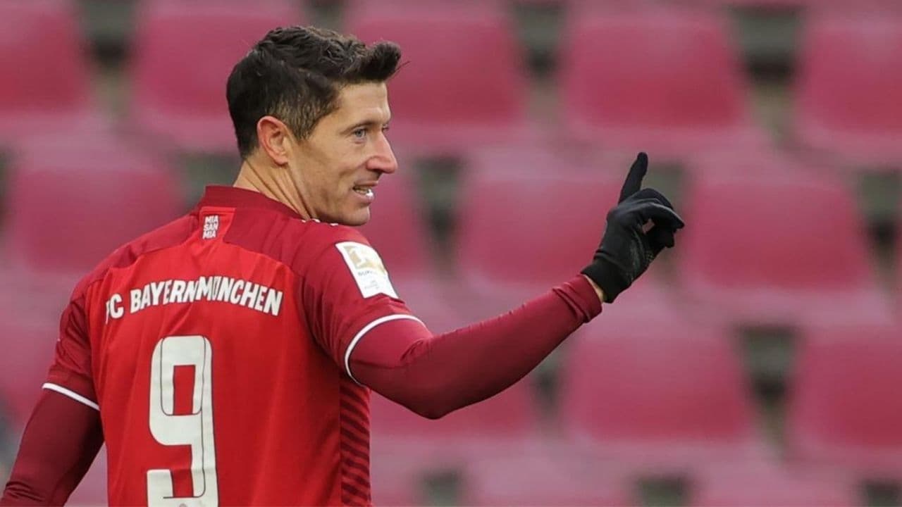Robert Lewandowski has no news about his renewal. According to 'Bild', even the player is surprised, as he wants to leave his future closed this season, he refuses to wait until 2023 to decide.